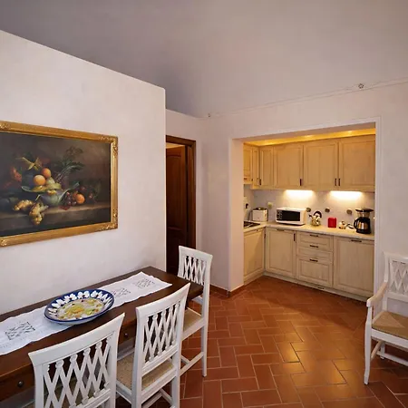 Elegant Tuscany For 4 *